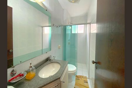 Apartamento à venda com 75m², 3 quartos e 2 vagasBanheiro