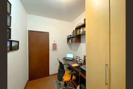 Apartamento à venda com 75m², 3 quartos e 2 vagasQuarto 2