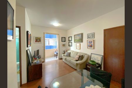 Apartamento à venda com 75m², 3 quartos e 2 vagasSala