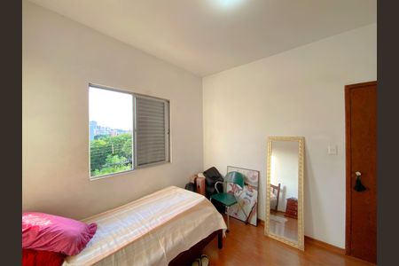 Apartamento à venda com 75m², 3 quartos e 2 vagasQuarto