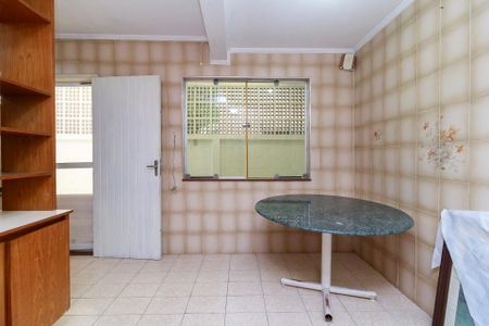 Casa à venda com 159m², 3 quartos e 2 vagas Casa à venda com 159m², 3 quartos e 2 vagasCozinha