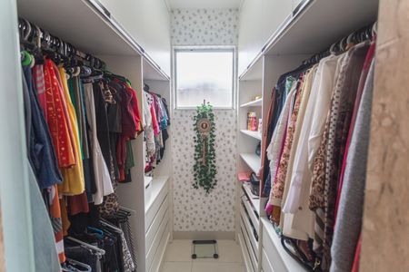 Apartamento à venda com 96m², 3 quartos e 2 vagasCloset da Suíte