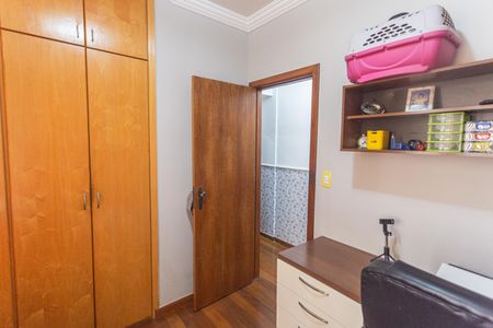Apartamento à venda com 96m², 3 quartos e 2 vagasQuarto 2