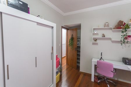 Apartamento à venda com 96m², 3 quartos e 2 vagasQuarto 3