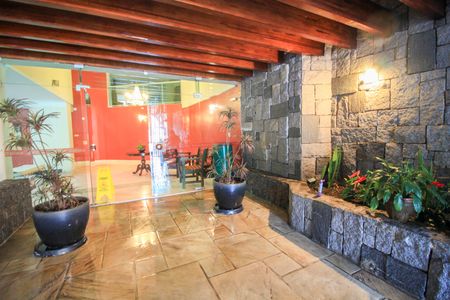 Apartamento para alugar com 120m², 2 quartos e 2 vagas Apartamento para alugar com 120m², 2 quartos e 2 vagasÁrea comum