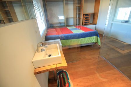 Apartamento para alugar com 120m², 2 quartos e 2 vagas Apartamento para alugar com 120m², 2 quartos e 2 vagasBanheiro do Quarto 1