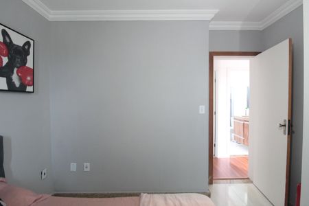 Apartamento à venda com 180m², 3 quartos e 2 vagasQuarto