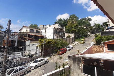 Casa à venda com 273m², 4 quartos e 5 vagas Casa à venda com 273m², 4 quartos e 5 vagasVista da Varanda do Quarto 1
