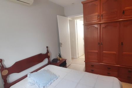 Casa à venda com 273m², 4 quartos e 5 vagas Casa à venda com 273m², 4 quartos e 5 vagasQuarto 2