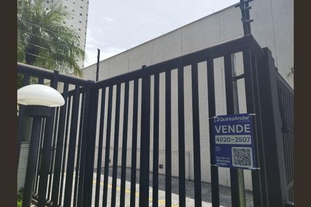 Apartamento à venda com 180m², 3 quartos e 2 vagas Apartamento à venda com 180m², 3 quartos e 2 vagasPlaca