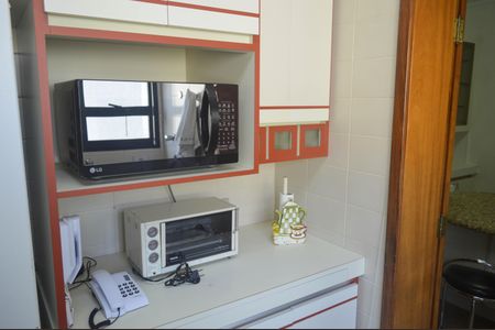 Apartamento à venda com 180m², 3 quartos e 2 vagas Apartamento à venda com 180m², 3 quartos e 2 vagasCozinha