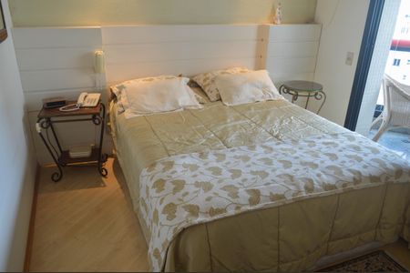 Apartamento à venda com 180m², 3 quartos e 2 vagas Apartamento à venda com 180m², 3 quartos e 2 vagasSuite 3