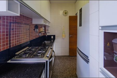 Apartamento à venda com 161m², 3 quartos e 2 vagas Apartamento à venda com 161m², 3 quartos e 2 vagasCozinha