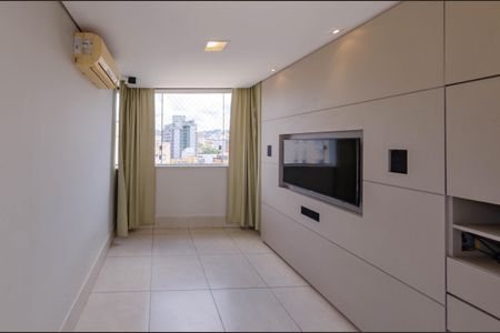 Apartamento à venda com 161m², 3 quartos e 2 vagas Apartamento à venda com 161m², 3 quartos e 2 vagasSala 2