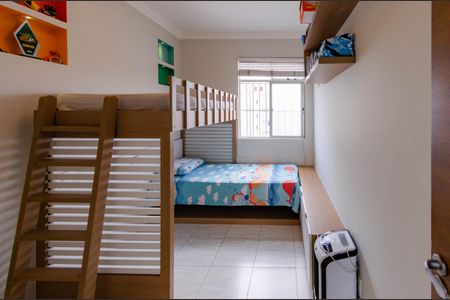 Apartamento à venda com 161m², 3 quartos e 2 vagas Apartamento à venda com 161m², 3 quartos e 2 vagasQuarto 2