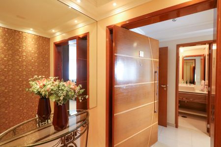 Apartamento à venda com 263m², 4 quartos e 4 vagasHall Particular