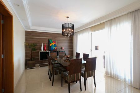 Apartamento à venda com 263m², 4 quartos e 4 vagasSala de Jantar