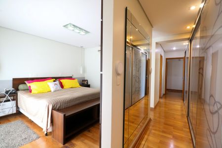 Apartamento à venda com 263m², 4 quartos e 4 vagasSuíte 1