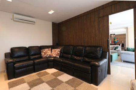 Apartamento à venda com 263m², 4 quartos e 4 vagasSala de TV