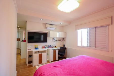 Apartamento à venda com 172m², 4 quartos e 4 vagasSuíte 1