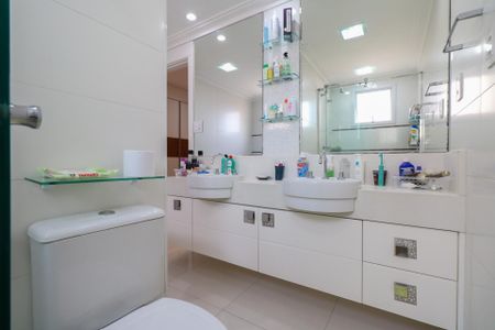 Apartamento à venda com 172m², 4 quartos e 4 vagasSuíte 1