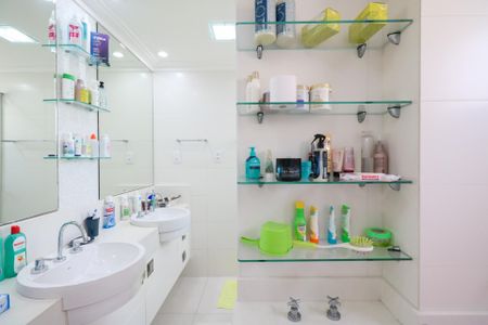 Apartamento à venda com 172m², 4 quartos e 4 vagasSuíte 1