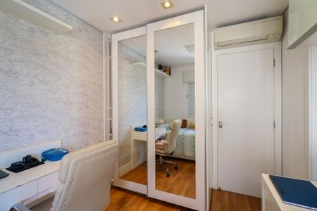 Apartamento à venda com 172m², 4 quartos e 4 vagasSuíte 2
