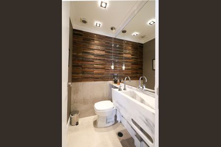 Apartamento à venda com 172m², 4 quartos e 4 vagasLavabo