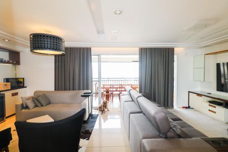 Apartamento à venda com 172m², 4 quartos e 4 vagasSala