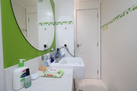 Apartamento à venda com 172m², 4 quartos e 4 vagasBanheiro