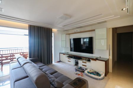 Apartamento à venda com 172m², 4 quartos e 4 vagasSala