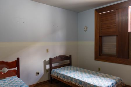 Casa à venda com 354m², 4 quartos e 4 vagasQuarto 3