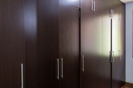 Casa à venda com 354m², 4 quartos e 4 vagasQuarto 1