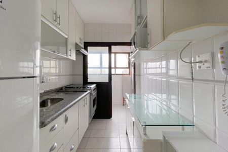 Apartamento à venda com 62m², 3 quartos e 2 vagas Apartamento à venda com 62m², 3 quartos e 2 vagasCozinha