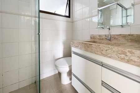 Apartamento à venda com 62m², 3 quartos e 2 vagas Apartamento à venda com 62m², 3 quartos e 2 vagasBanheiro Social