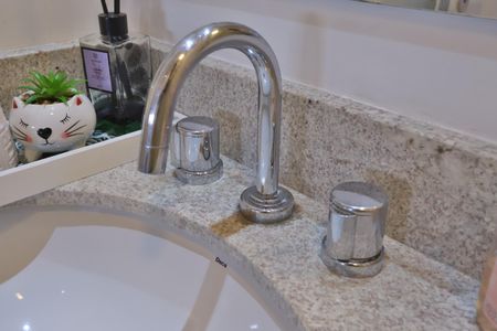 Apartamento à venda com 59m², 2 quartos e 1 vaga Apartamento à venda com 59m², 2 quartos e 1 vagaBanheiro