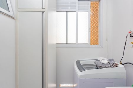 Apartamento à venda com 69m², 2 quartos e 1 vagaÁrea de Serviço