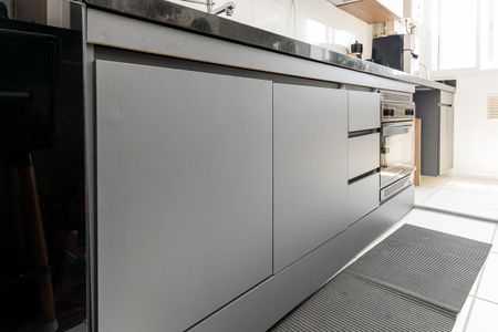 Apartamento à venda com 42m², 2 quartos e 1 vagaCozinha - Armários