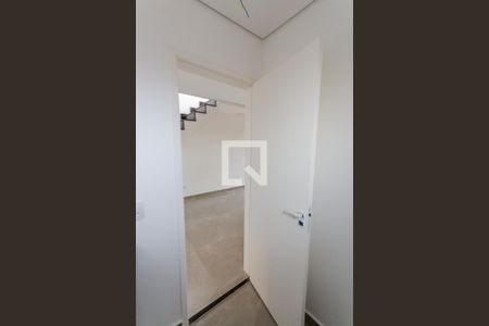 Apartamento à venda com 79m², 2 quartos e 1 vaga Apartamento à venda com 79m², 2 quartos e 1 vagaBanheiro