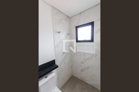 Apartamento à venda com 79m², 2 quartos e 1 vaga Apartamento à venda com 79m², 2 quartos e 1 vagaBanheiro