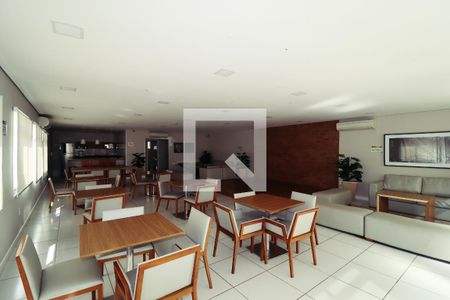 Apartamento à venda com 62m², 3 quartos e 1 vaga Apartamento à venda com 62m², 3 quartos e 1 vagaÁrea comum - Salão de festas