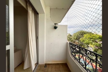 Apartamento à venda com 85m², 2 quartos e 2 vagas Apartamento à venda com 85m², 2 quartos e 2 vagasVaranda