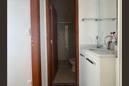 Apartamento à venda com 55m², 2 quartos e 2 vagas Apartamento à venda com 55m², 2 quartos e 2 vagasBanheiro
