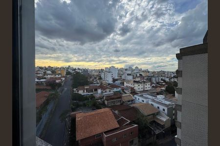 Apartamento à venda com 55m², 2 quartos e 2 vagas Apartamento à venda com 55m², 2 quartos e 2 vagasSala - Vista