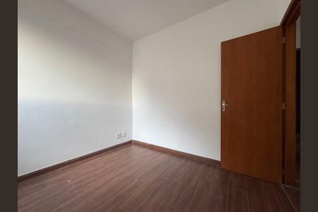 Apartamento à venda com 55m², 2 quartos e 2 vagas Apartamento à venda com 55m², 2 quartos e 2 vagasQuarto 2