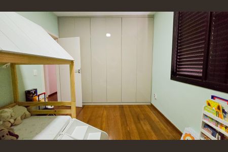 Apartamento à venda com 154m², 4 quartos e 2 vagas Apartamento à venda com 154m², 4 quartos e 2 vagasQuarto 03