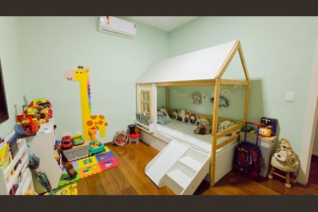 Apartamento à venda com 154m², 4 quartos e 2 vagas Apartamento à venda com 154m², 4 quartos e 2 vagasQuarto 03