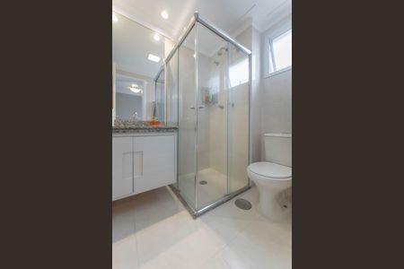 Apartamento à venda com 127m², 3 quartos e 3 vagasBanheiro da Suíte 2