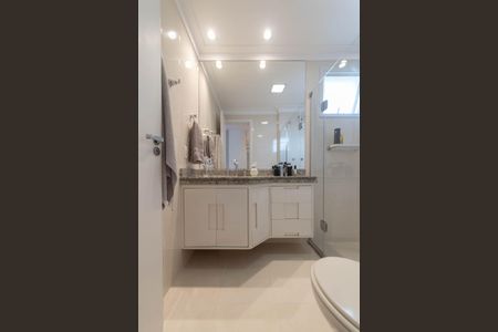 Apartamento à venda com 127m², 3 quartos e 3 vagasBanheiro da Suíte 3