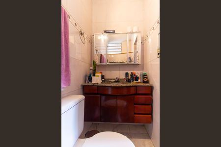 Casa à venda com 180m², 4 quartos e 1 vaga Casa à venda com 180m², 4 quartos e 1 vagaBanheiro da Suíte